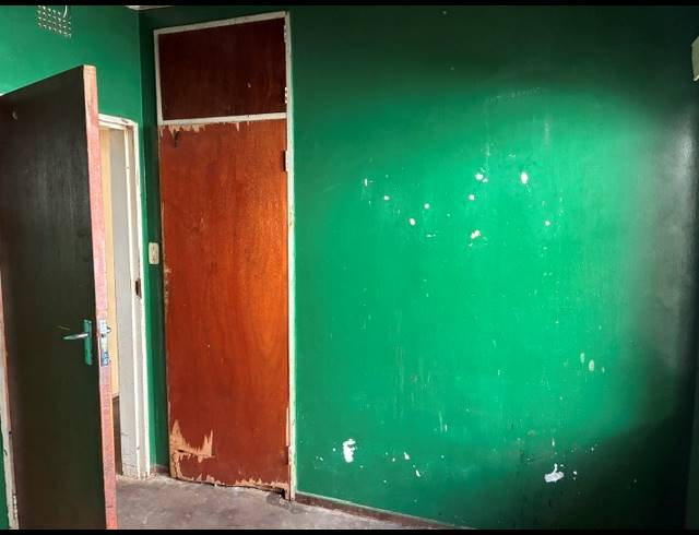 10 BEDROOM FREEHOLD FOR SALE IN EDENDALE